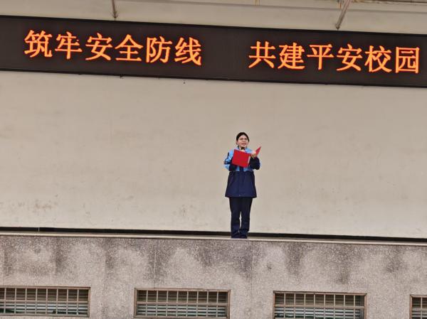 W(xu)폈oM(jn)ԡA(y)У@ CУ@}ćv.jpg